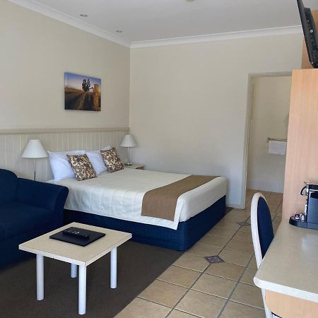 Dalby Mid Town Motor Inn Ngoại thất bức ảnh